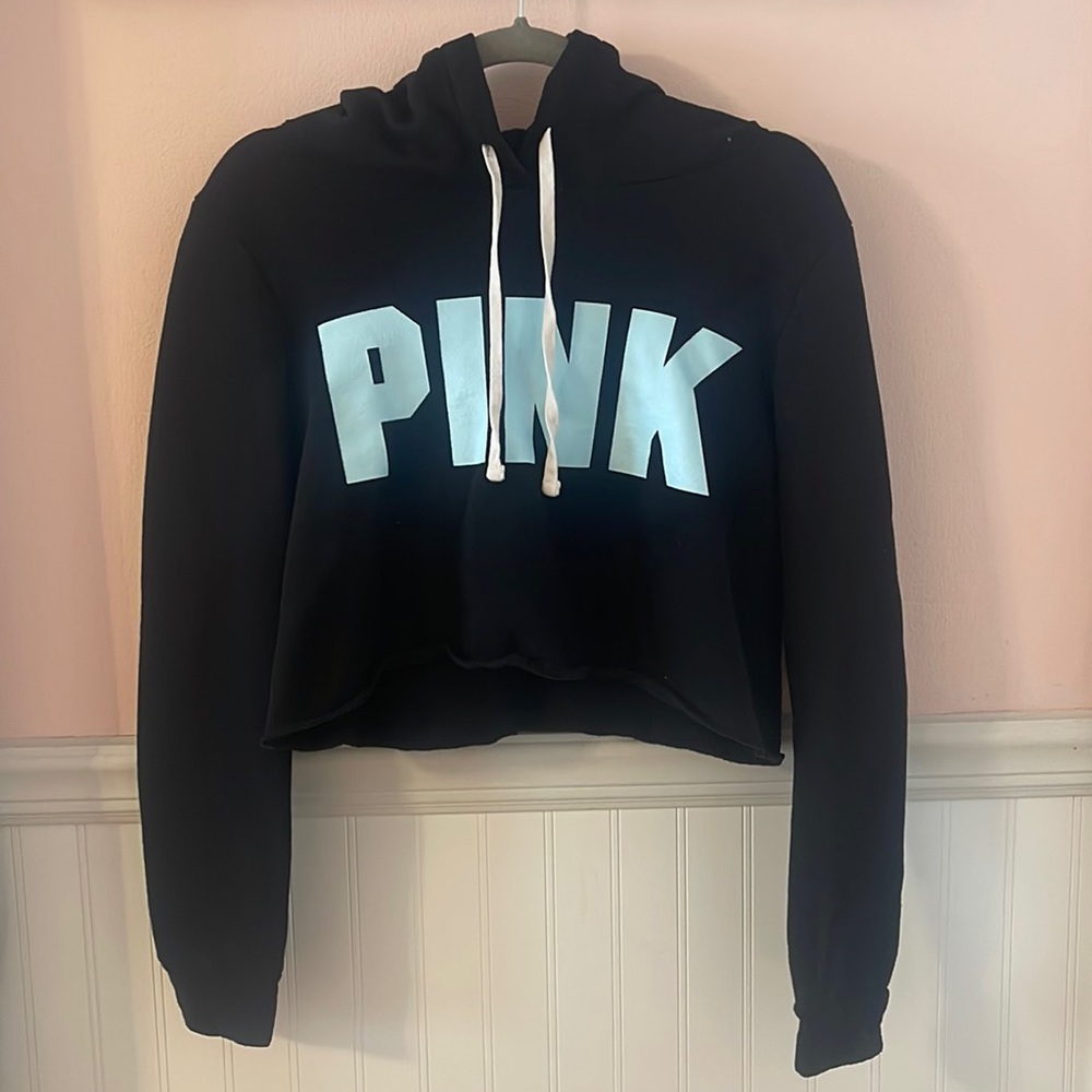 VS PINK black cropped hoodie